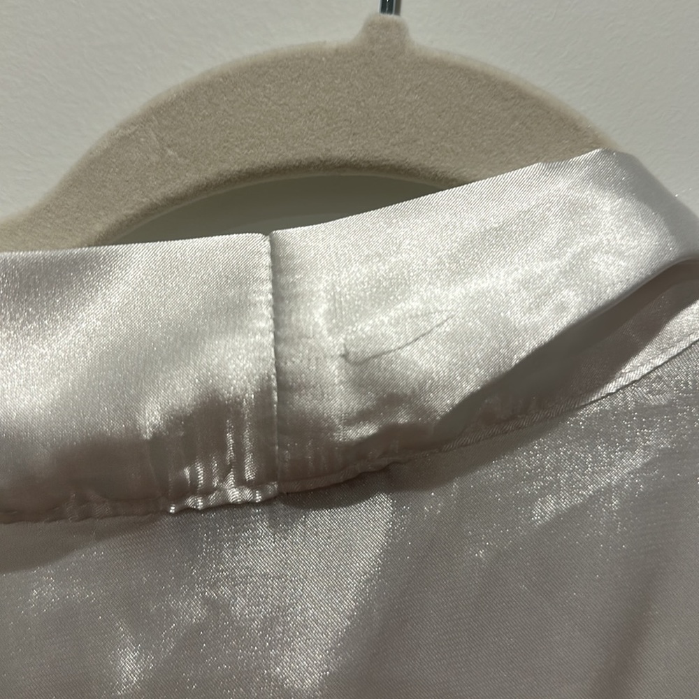 The Bride Wrap Robe - Picture 8 of 10